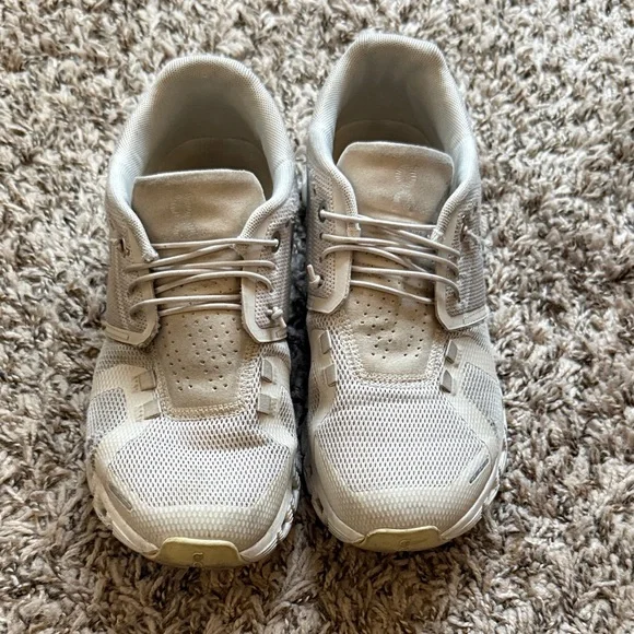 On Running Cloud Sneakers in Light Beige - Picture 2 of 9